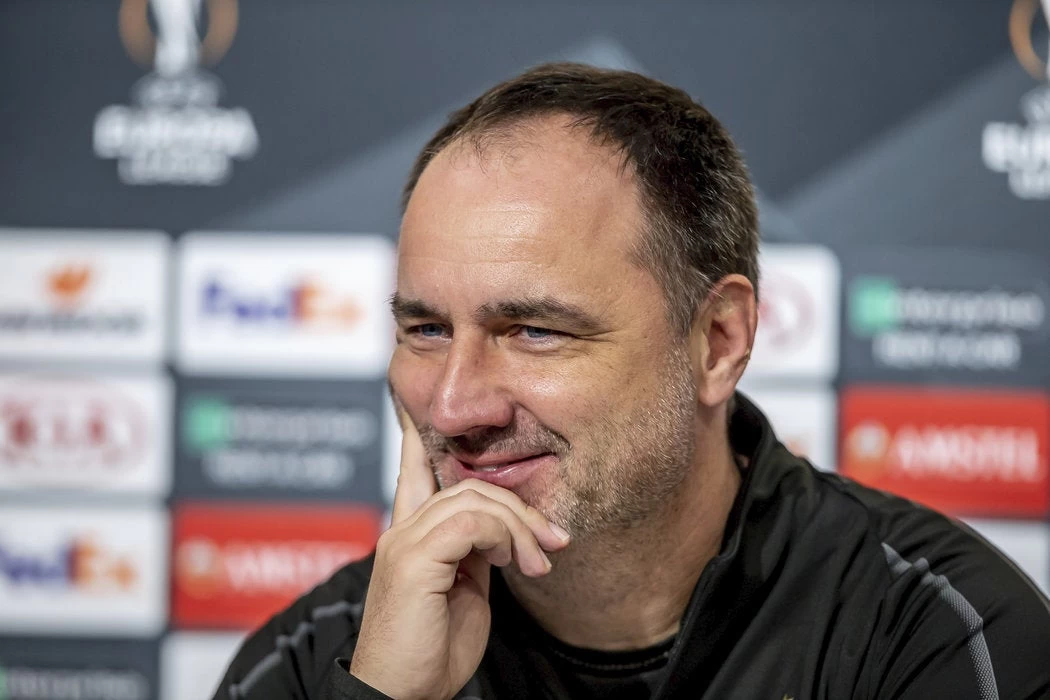 Φεύγει ο Μαρτίνς; – «Πρόταση του Ολυμπιακού στον προπονητή της Σλάβια Πράγας»